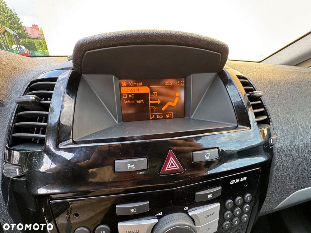 Opel Zafira 1.6 Cosmo - 11