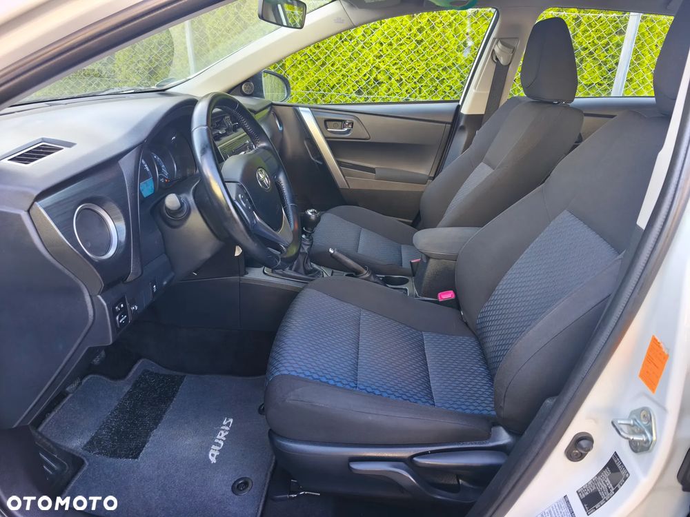 Toyota Auris 1.33 Dual-VVT-i Edition - 18