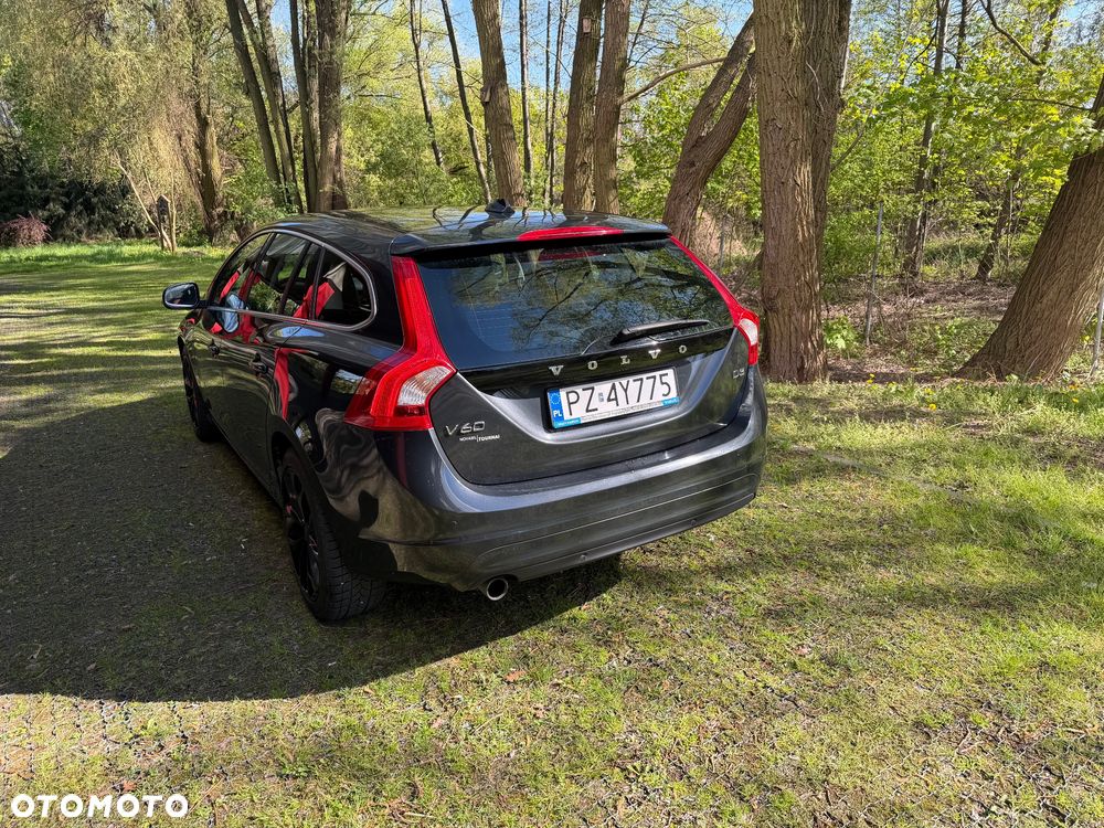 Volvo V60 D3 Drive-E Dynamic Edition (Momentum) - 18