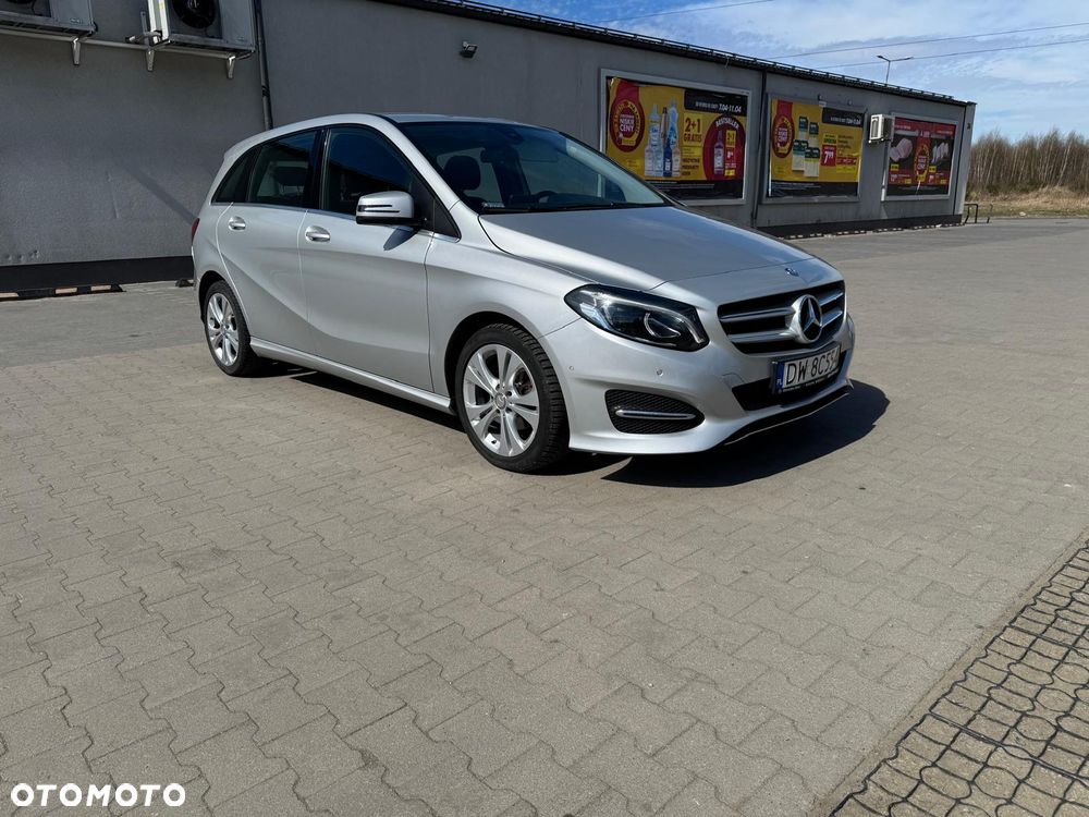 Mercedes-Benz Klasa B 180 (CDI) d 7G-DCT Urban - 2