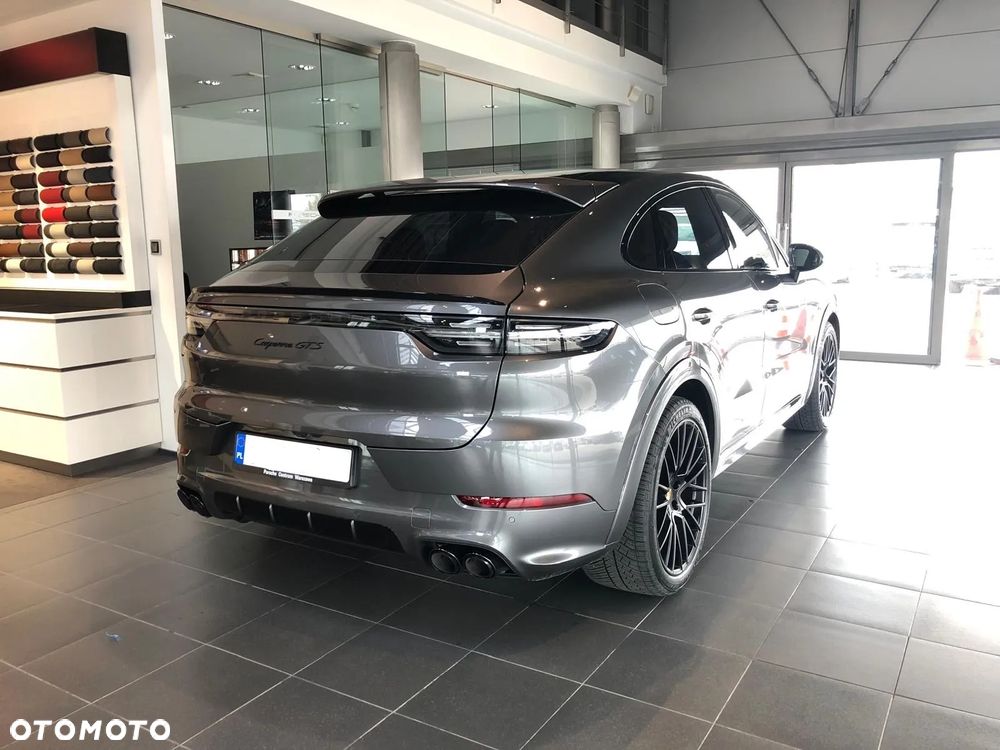 Porsche Cayenne - 11