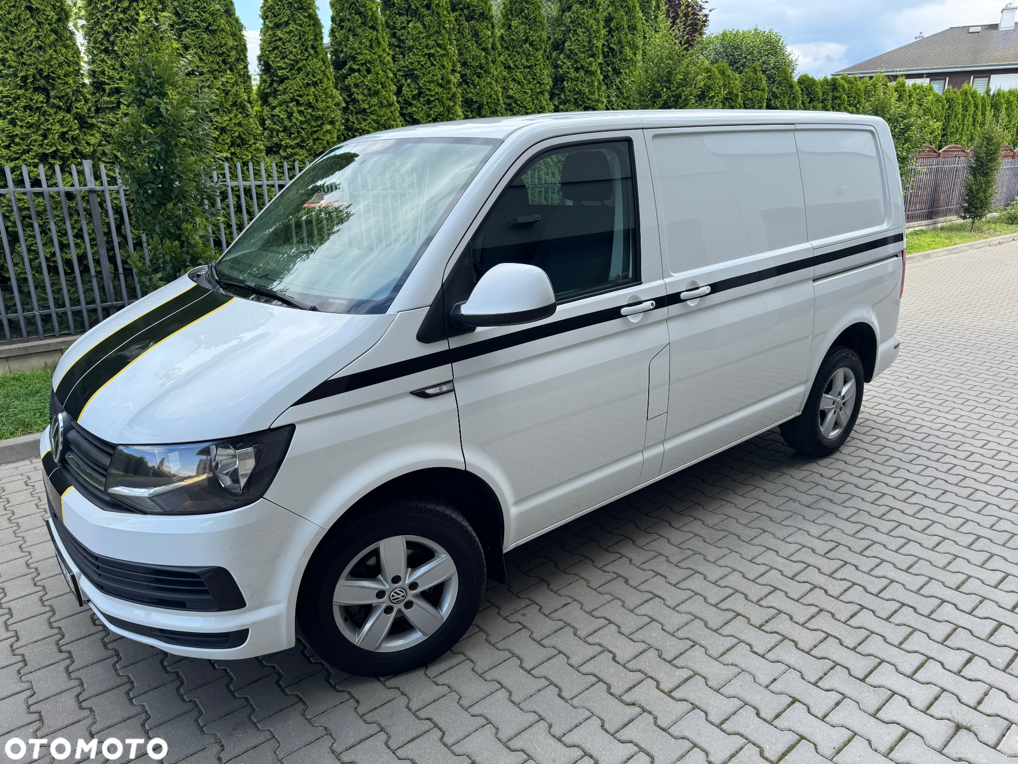 Volkswagen Transporter T6 automat DSG podwójne drzwi z obu stron Faktura VAT 23% kamera klimatyzacja podgrzewane siedzenia czujniki VW T6 webasto brutto drzwi x2 2.0 TDI 110KW 150KM skrzynia biegów automatyczna export - 28