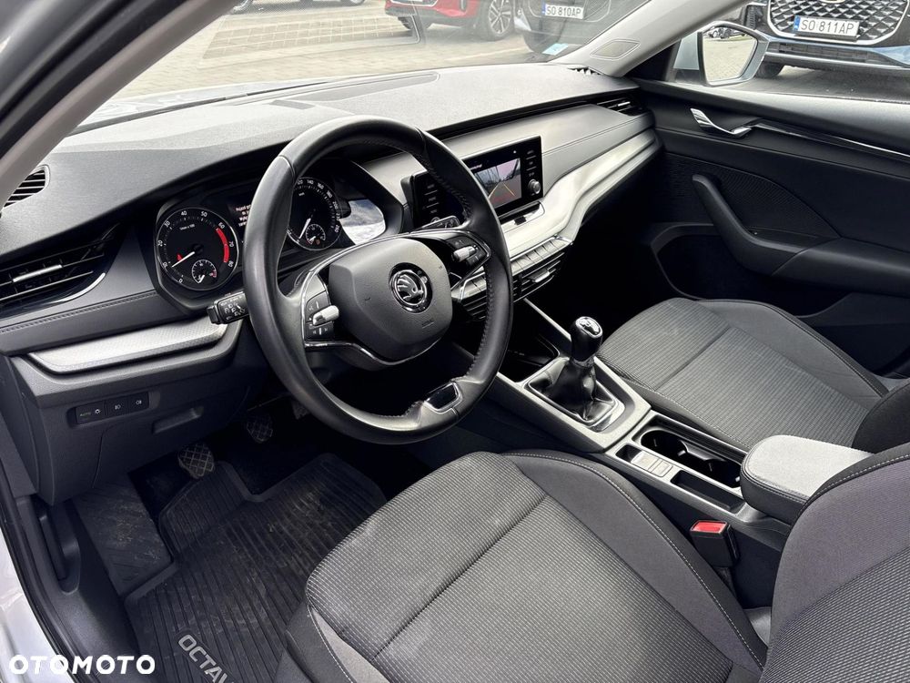 Skoda Octavia 1.5 TSI ACT Ambition - 9