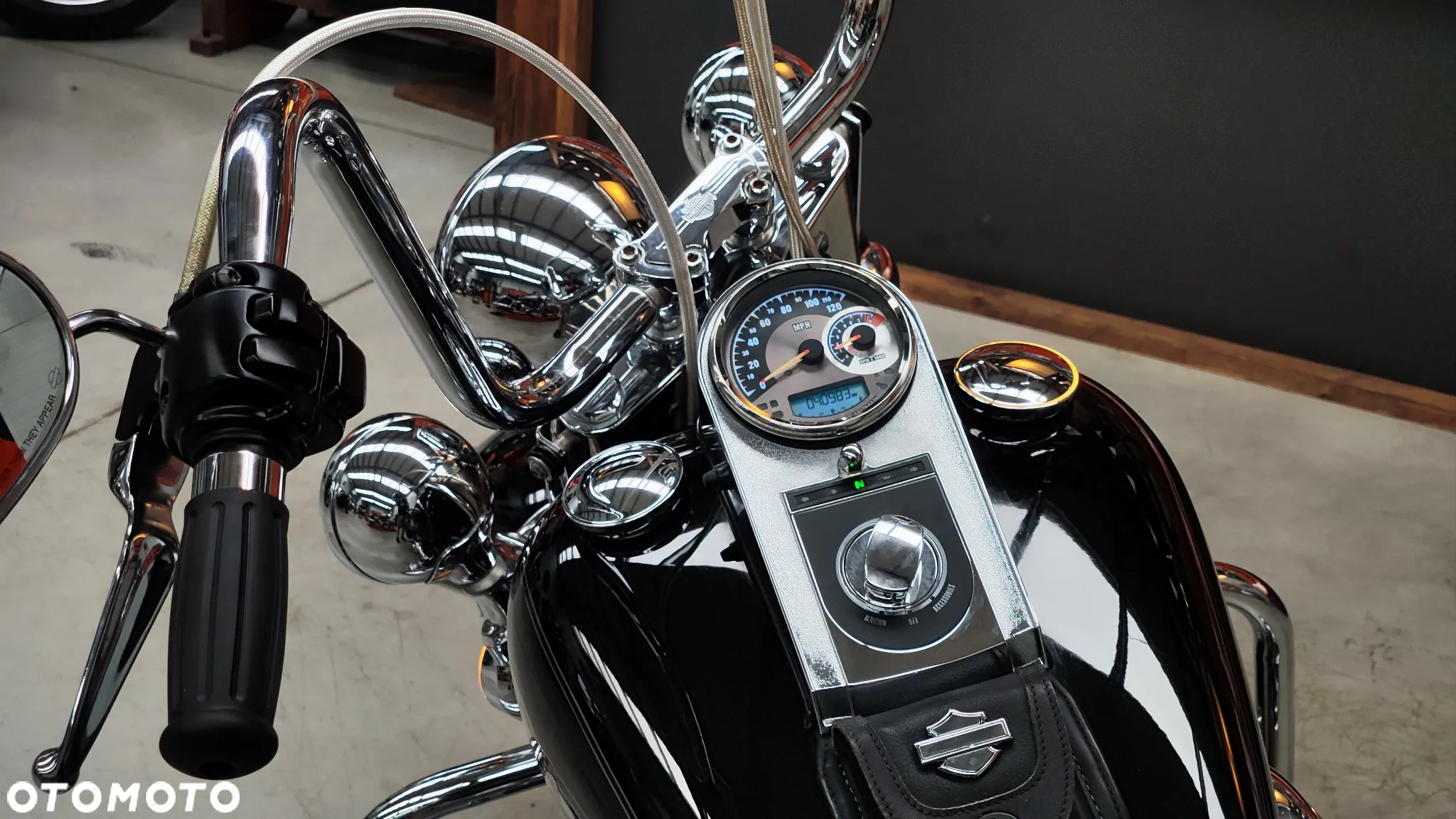 Harley-Davidson Softail Heritage Classic - 14