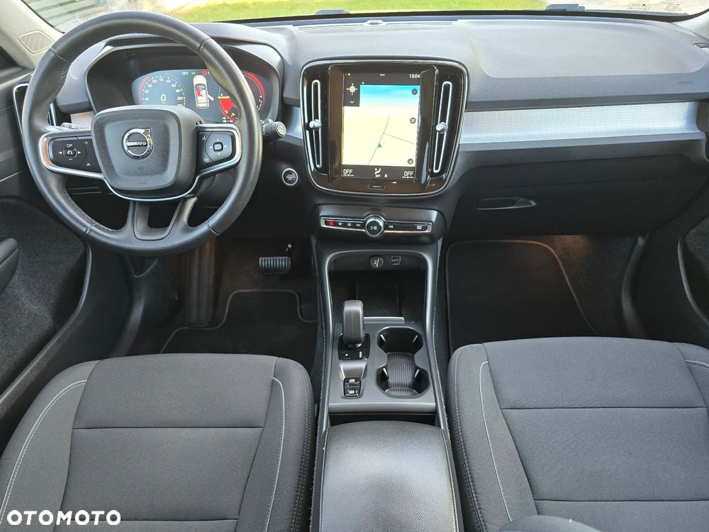 Volvo XC 40 - 24