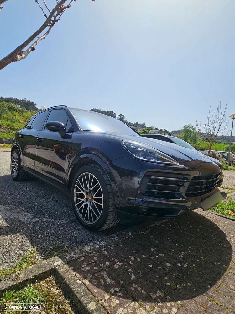 Porsche Cayenne 2022 photo 2