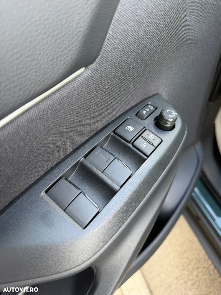 Toyota Yaris Cross 1.5 VVT-i HSD 116 4x2 HEV Business - 10