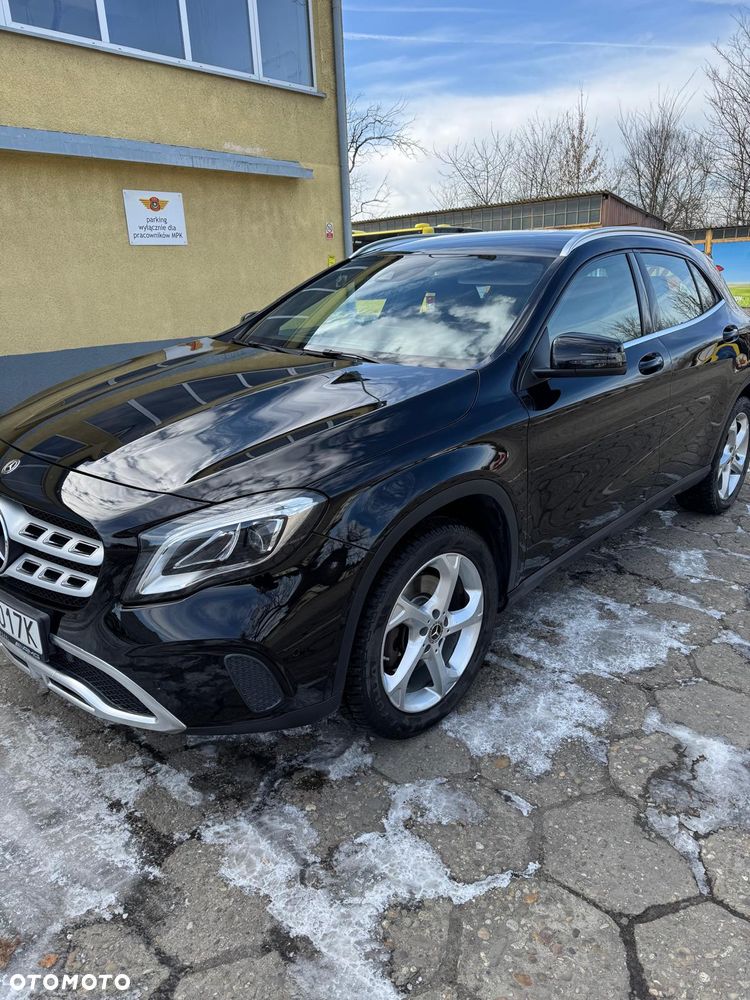 Mercedes-Benz GLA 220 4-Matic - 2