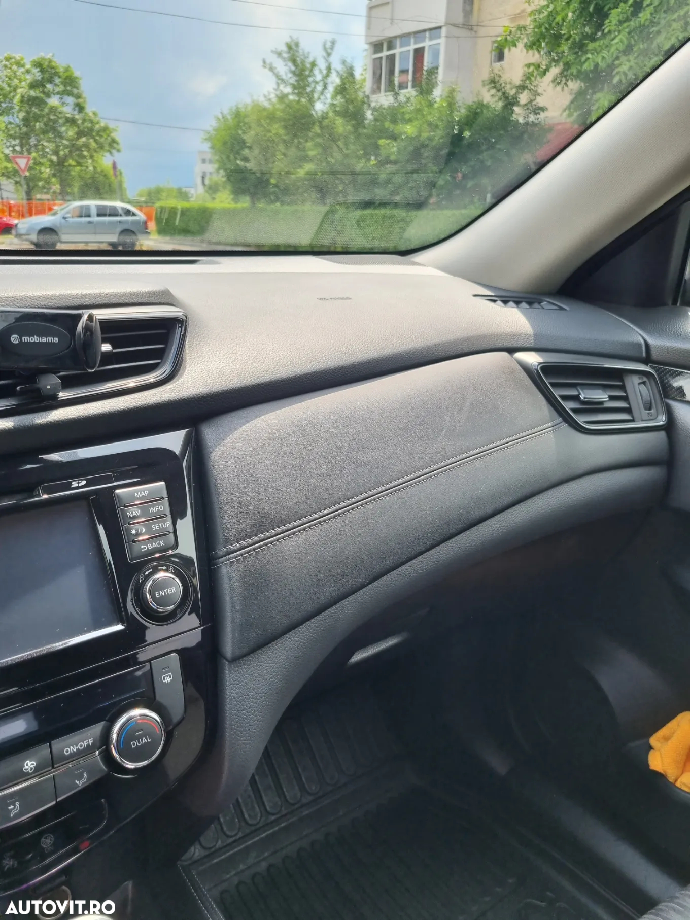 Nissan X-Trail 2.0D XTRONIC Start/Stop 4x4-i Acenta - 8
