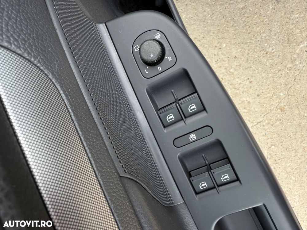 Volkswagen Jetta 2.0 TDI DPF Comfortline - 13