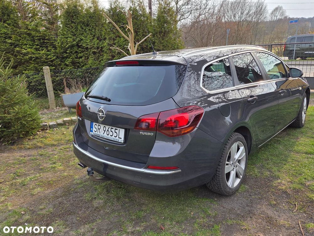 Opel Astra 1.4 T Cosmo EU6 - 5