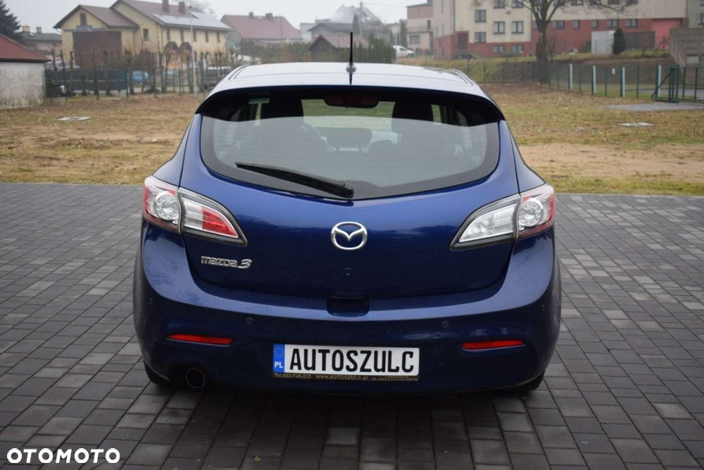 Mazda 3 - 8