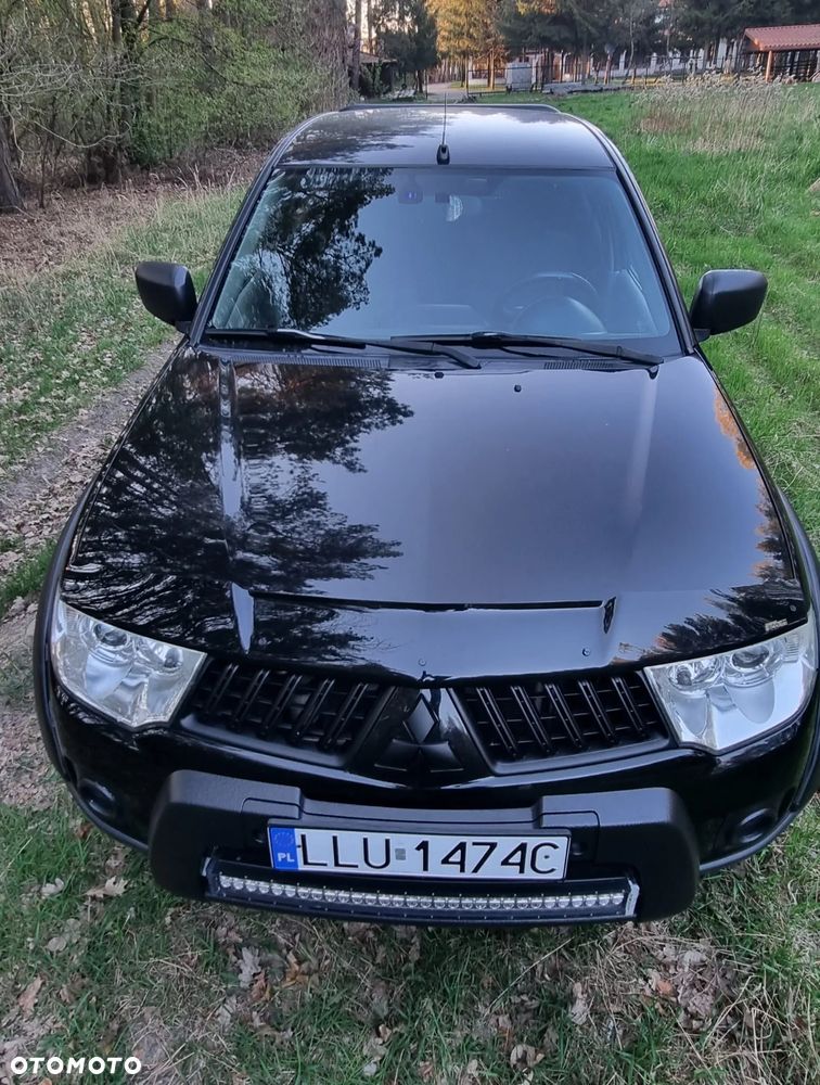Mitsubishi L200 2.5 DID DC Intense HP - 23