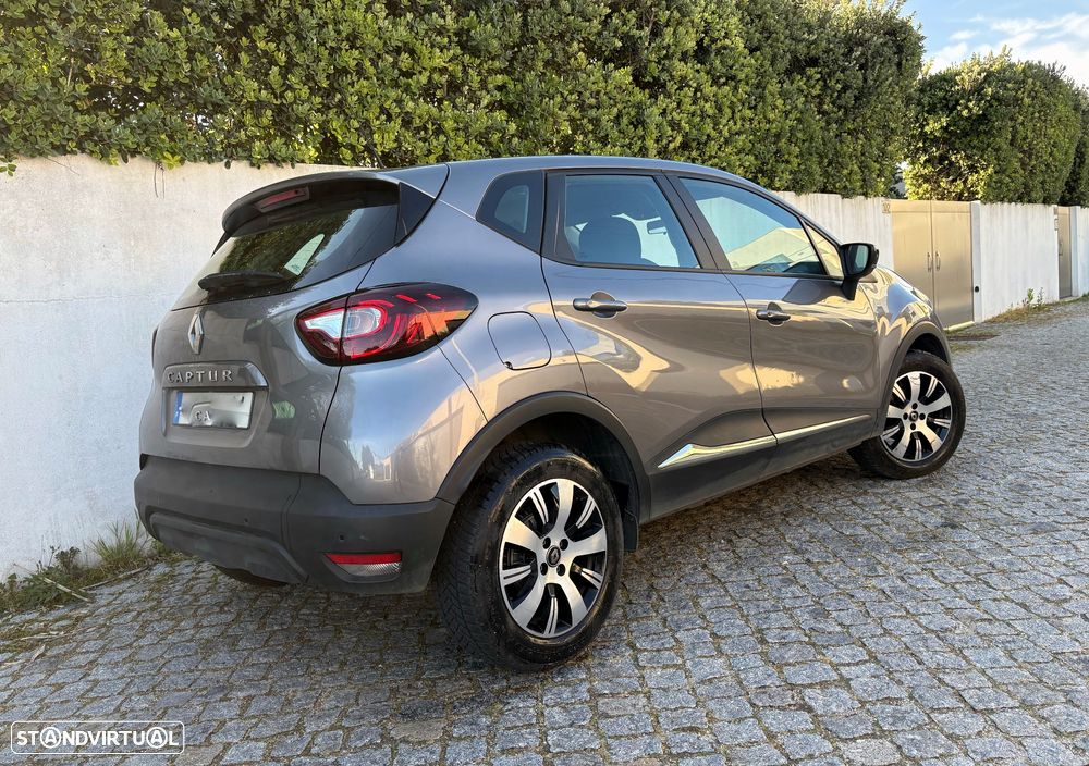 Renault Captur 0.9 TCE Exclusive - 4