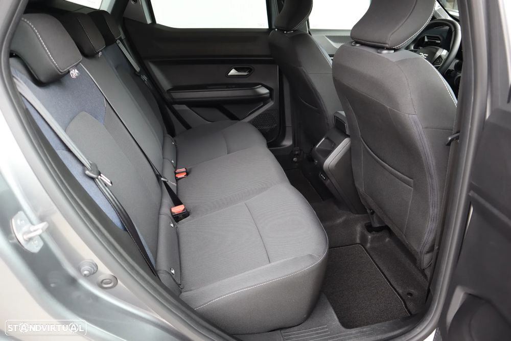 Dacia Duster mild hybrid 130 4x4 Extreme - 9