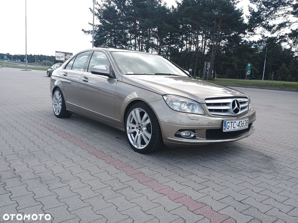 Mercedes-Benz Klasa C 220 CDI DPF Automatik Elegance - 1