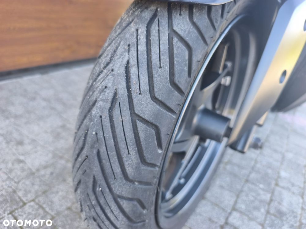 Yamaha X-max - 7