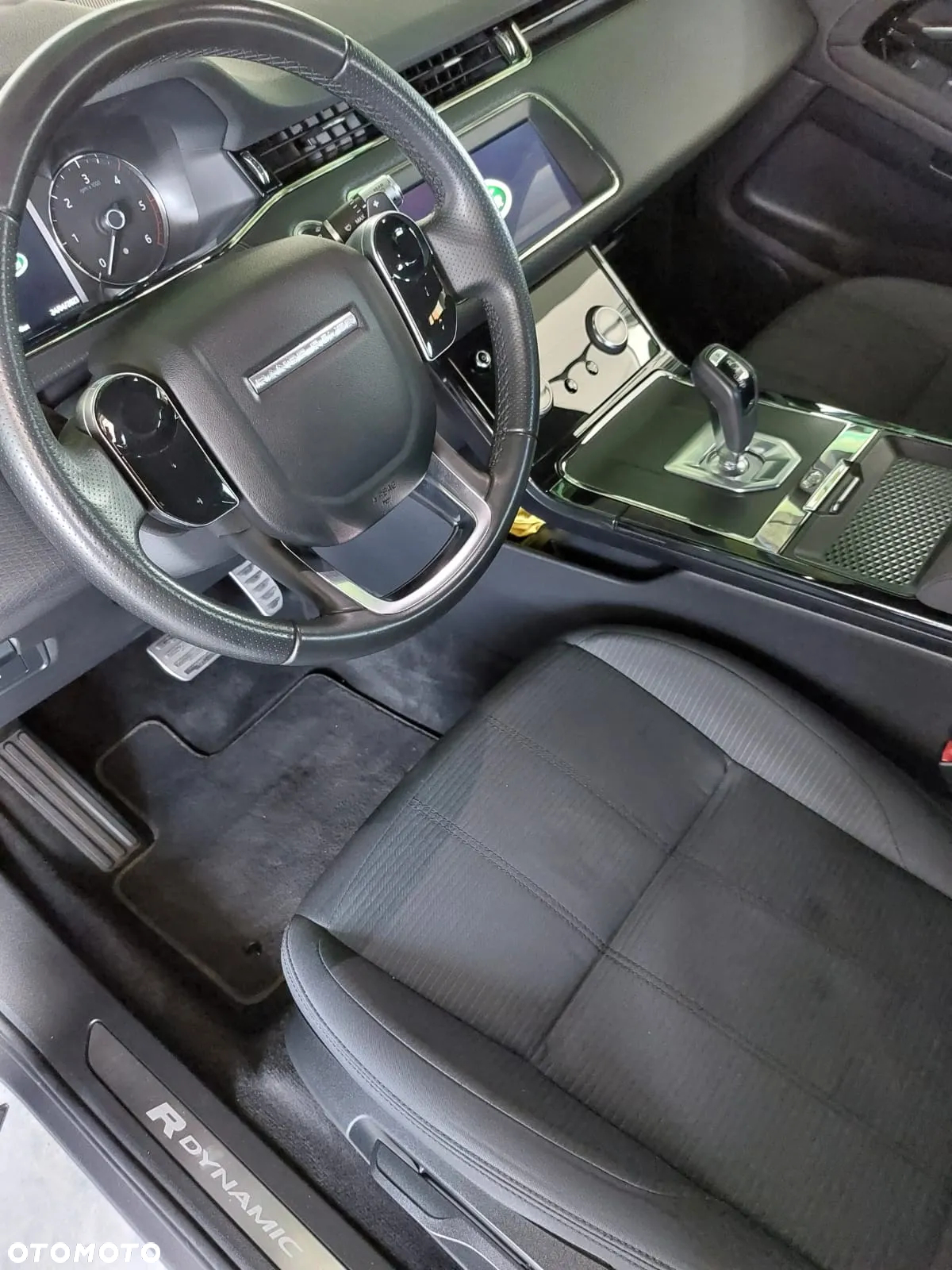 Land Rover Range Rover Evoque - 21