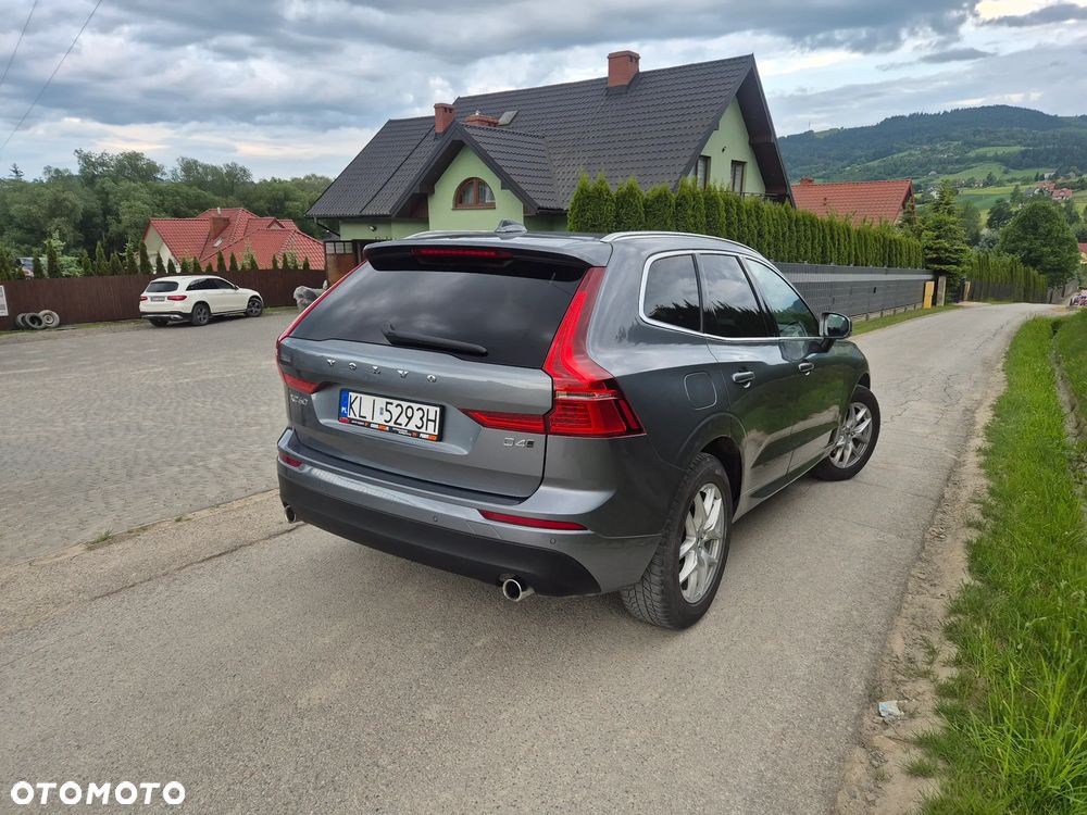 Volvo XC 60 D4 AWD Momentum - 4