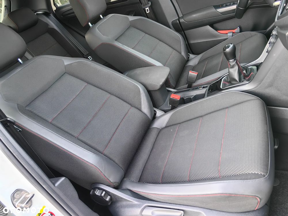 Volkswagen T-Roc 1.5 TSI OPF Style - 23