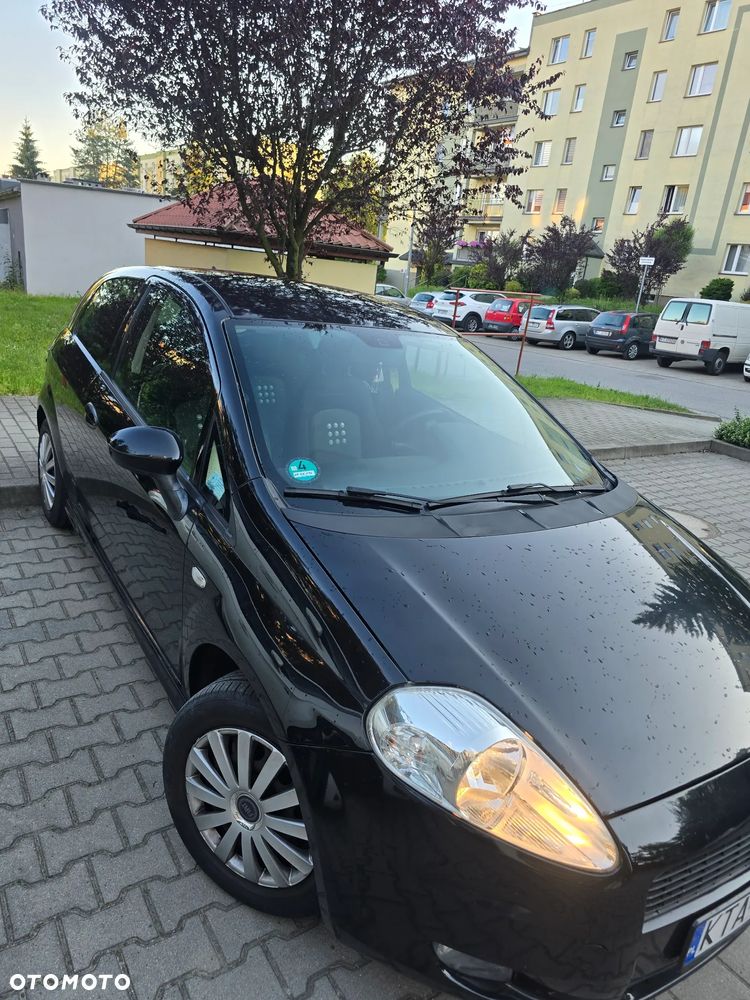 Fiat Punto 1.4 16V Dynamic - 4