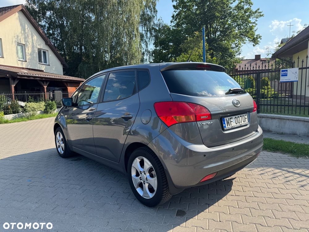 Kia Venga 1.4 L - 9