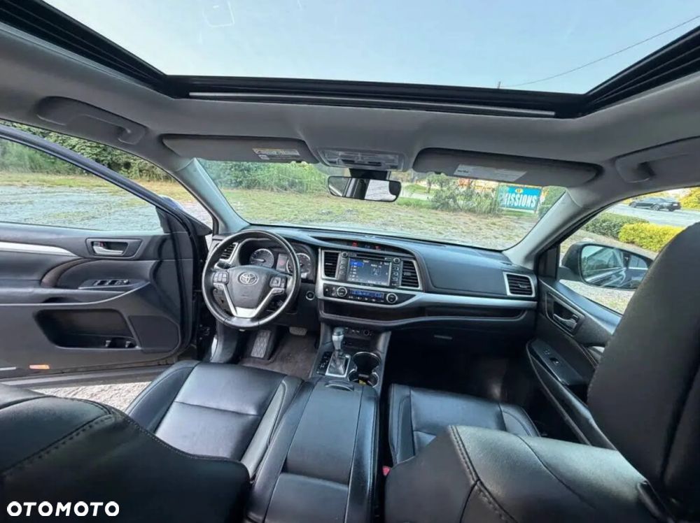 Toyota Highlander - 10