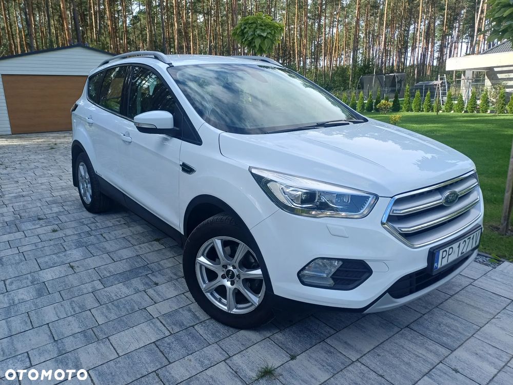 Ford Kuga 1.5 EcoBoost 2x4 Titanium - 2