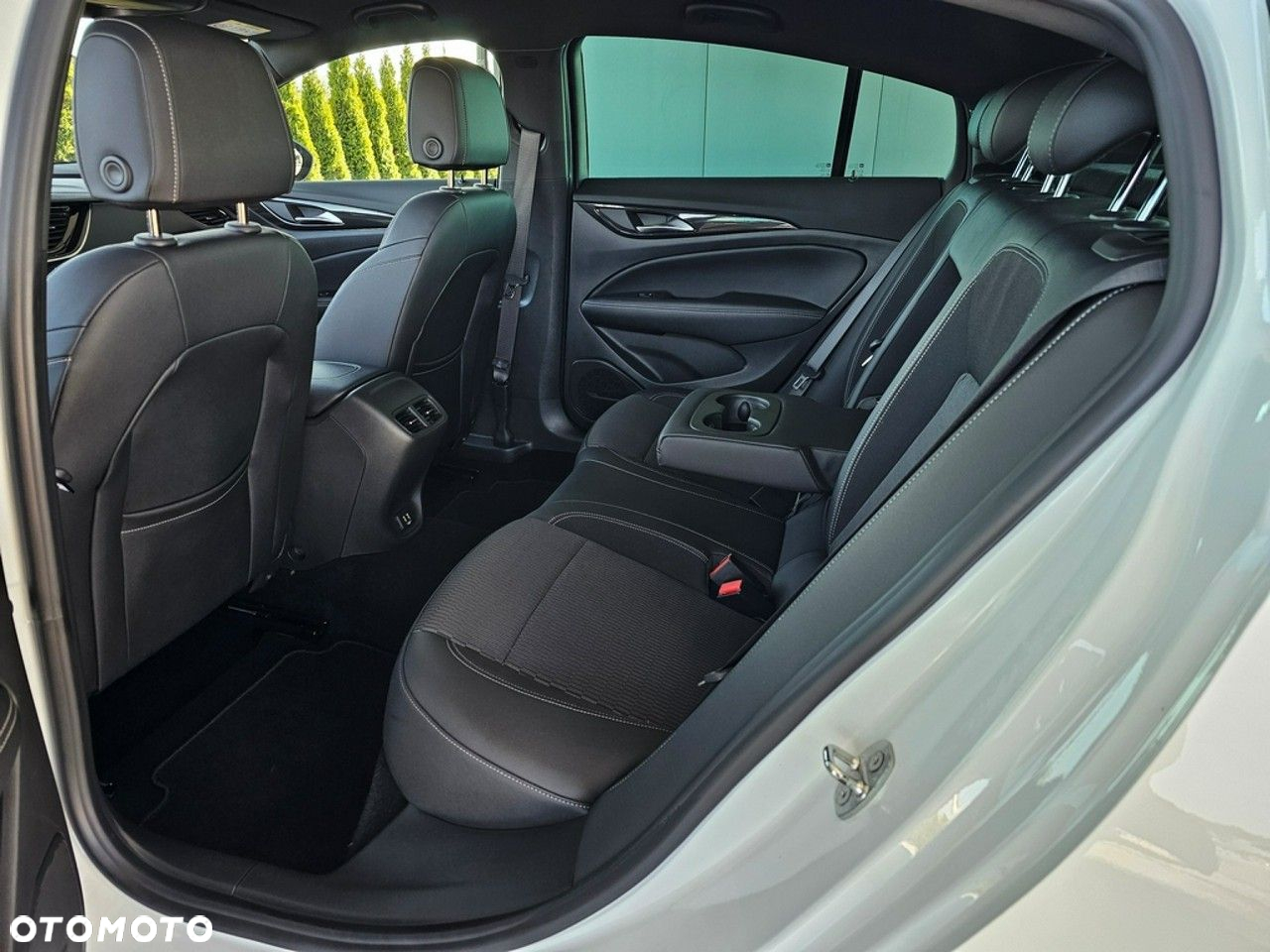 Opel Insignia - 28