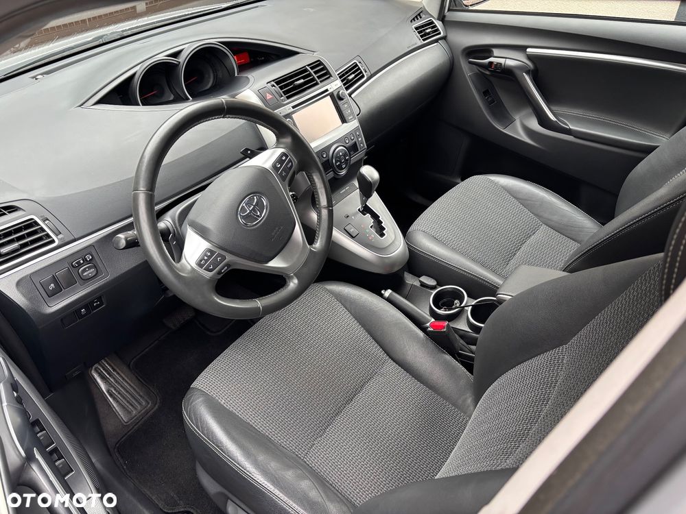 Toyota Verso - 11