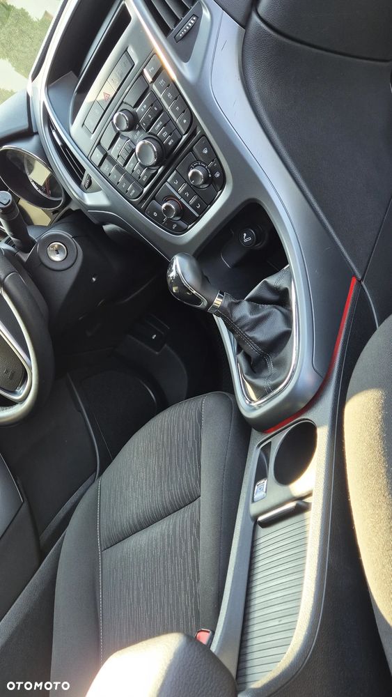 Opel Astra 1.4 T Enjoy - 25