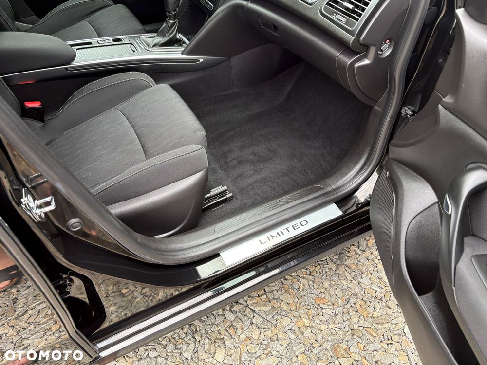 Renault Megane 1.3 TCe FAP Limited - 17