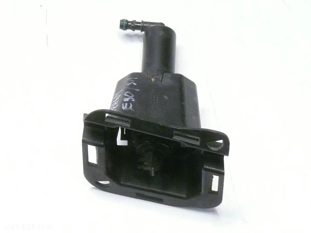 SPRYSKIWACZ DYSZA PRAWA MOCOWANIE BMW 3 E90 E91 E92 E93 2005 2013 - 2