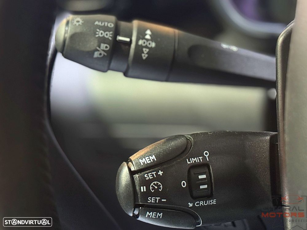 Citroën C3 Aircross 1.2 PureTech Shine - 23