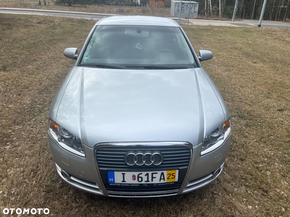 Audi A4 Limousine - 17