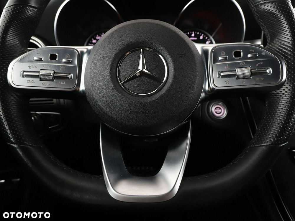Mercedes-Benz GLC - 22