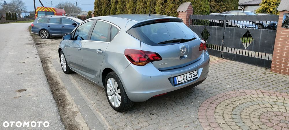 Opel Astra 1.6 Cosmo - 15