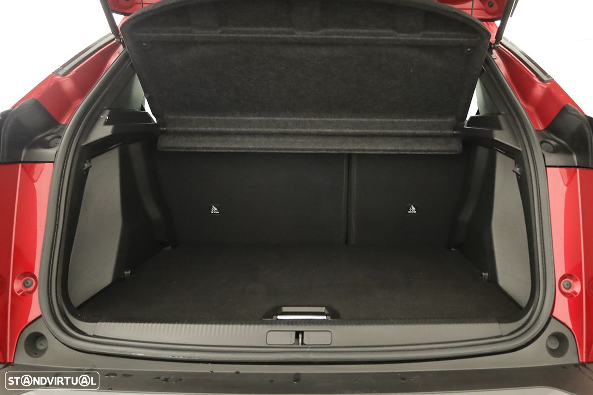 Peugeot 2008 1.2 PureTech Allure EAT8 - 25