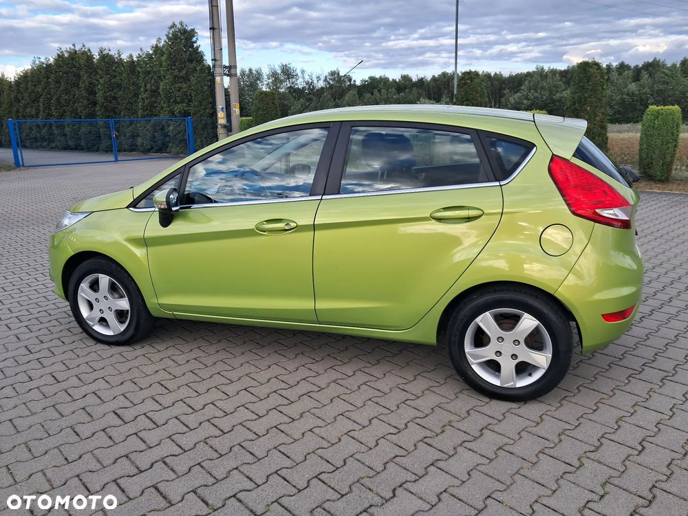 Ford Fiesta 1.25 Celebration - 13