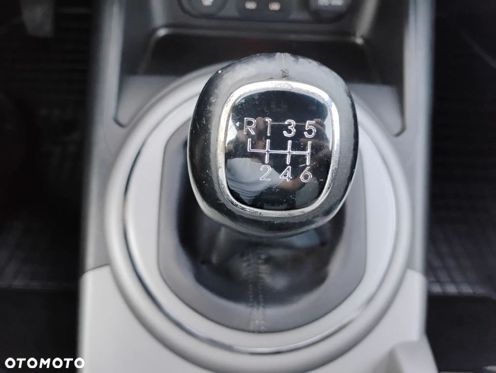 Kia Sportage 1.7 CRDI Business Line L 2WD - 24