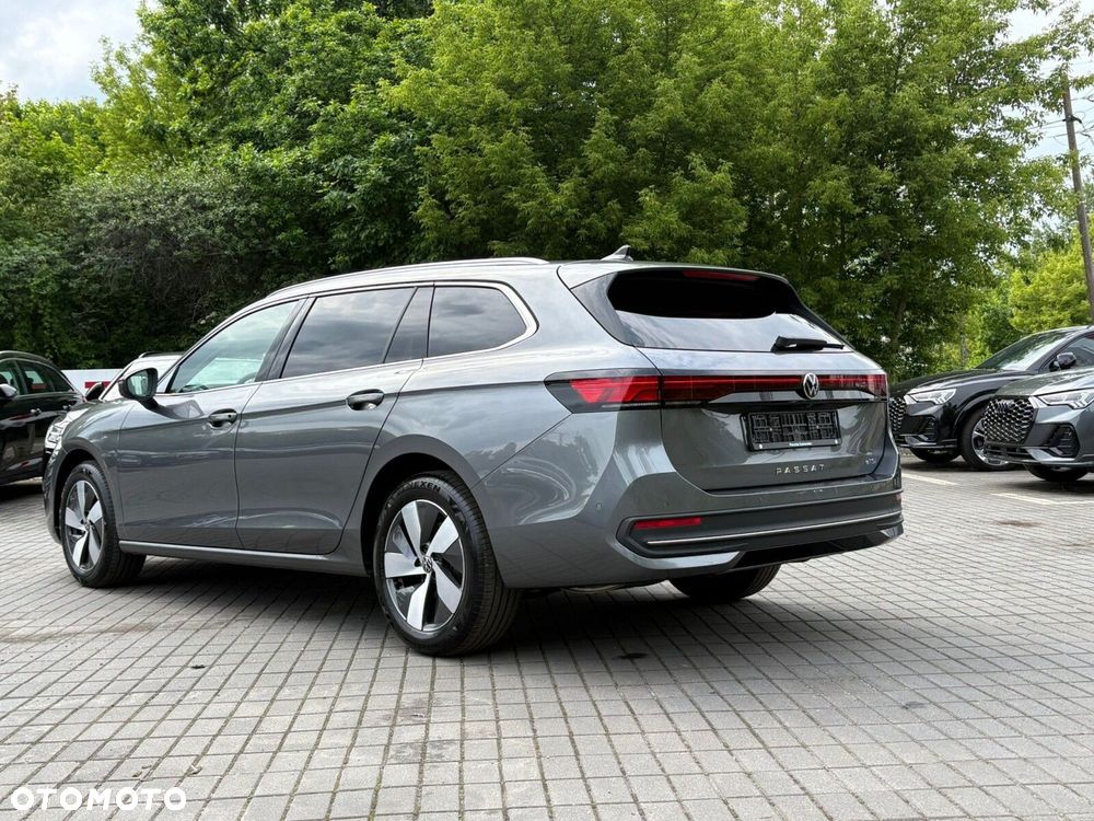 Volkswagen Passat - 6