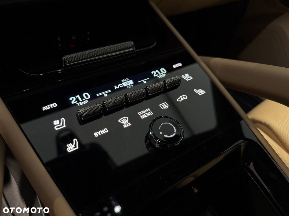 Porsche Cayenne - 21