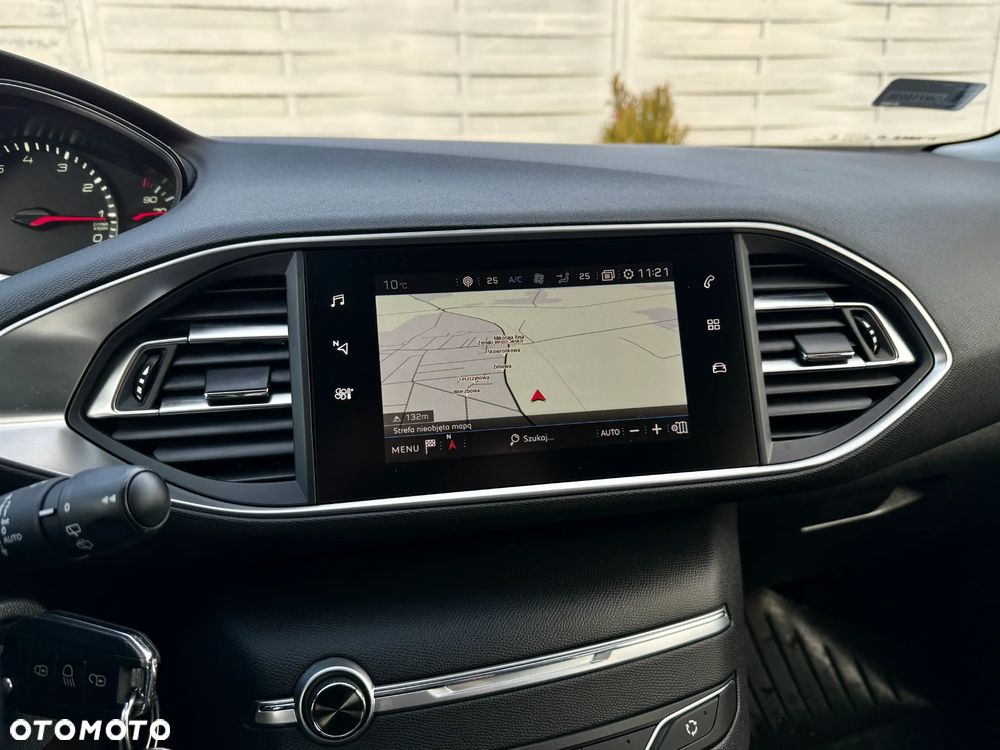 Peugeot 308 1.2 PureTech GPF Active S&S - 15