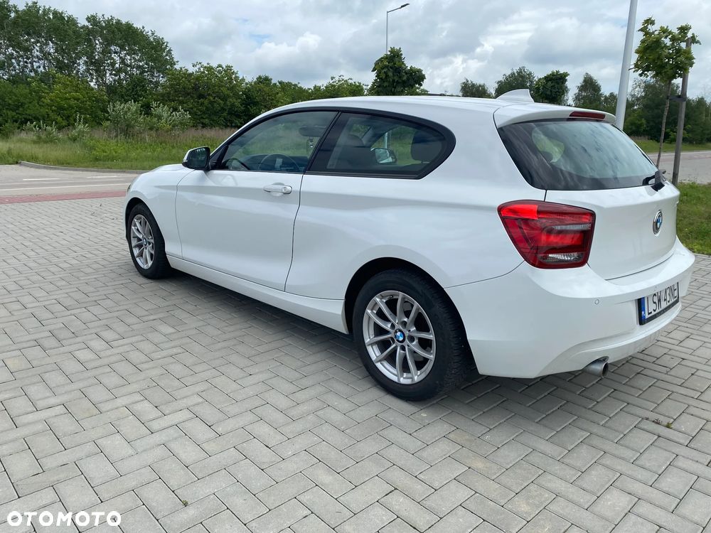 BMW Seria 1 116d - 13
