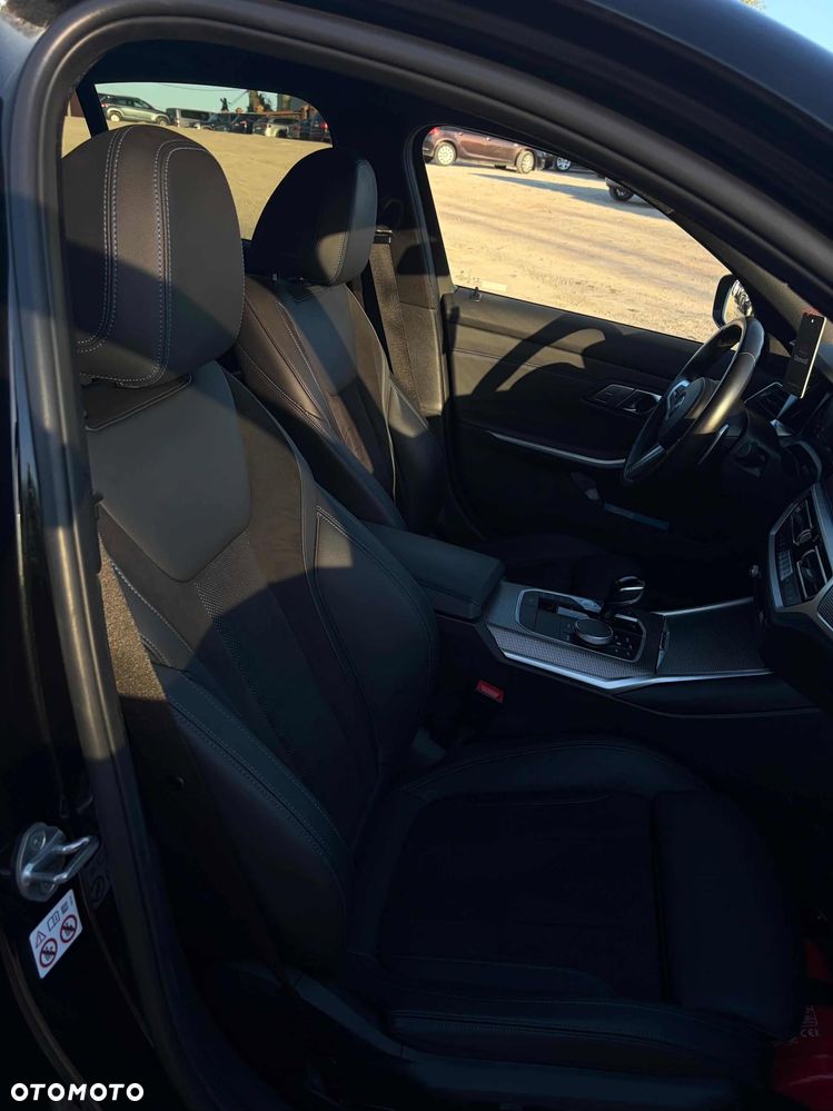 BMW Seria 3 M340i xDrive sport - 11