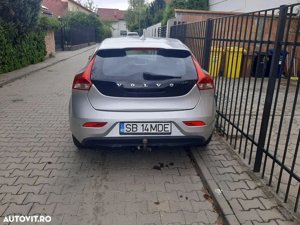 Volvo V40 - 10