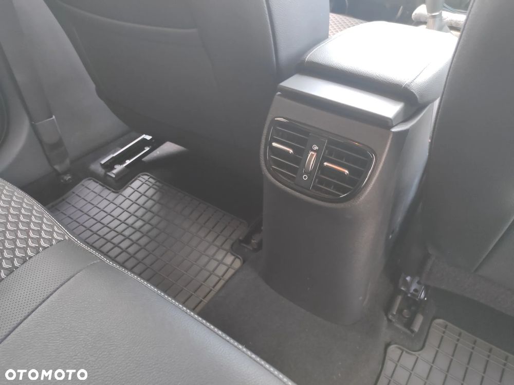 Kia XCeed 1.5 T-GDI L - 27