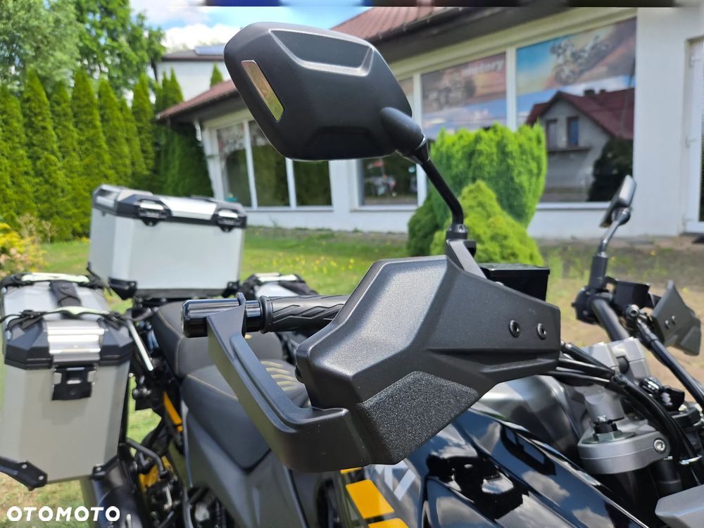 Suzuki V-STROM - 25