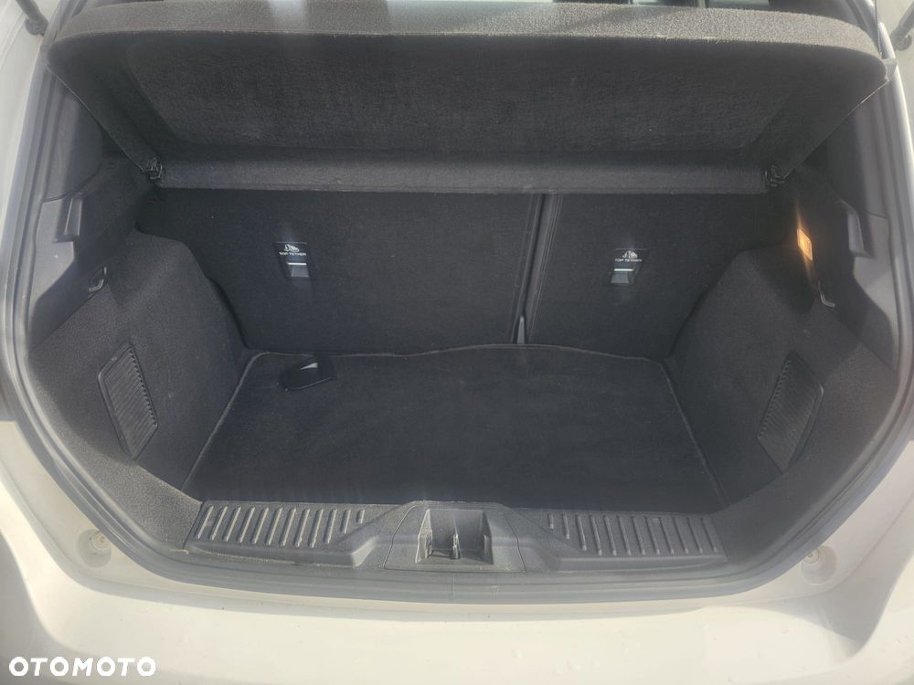 Ford Fiesta - 11