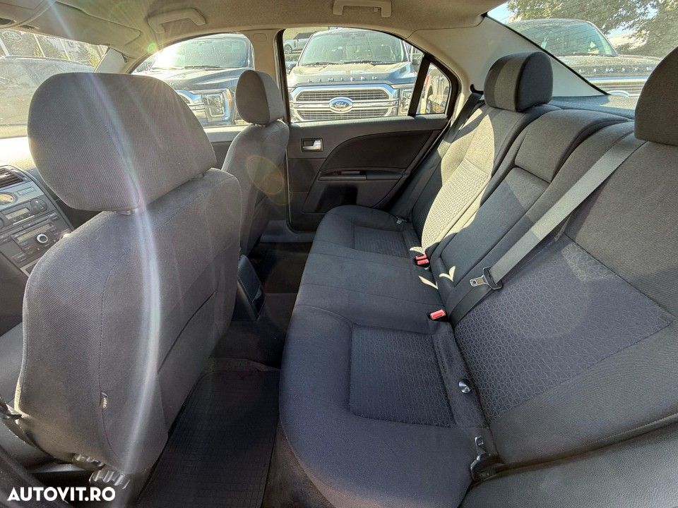 Ford Mondeo 1.8 Trend - 11
